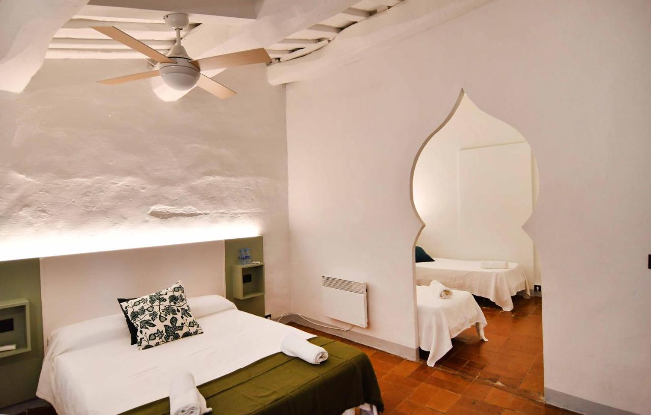 Hostal L'Estrella Palafrugell Exterior photo