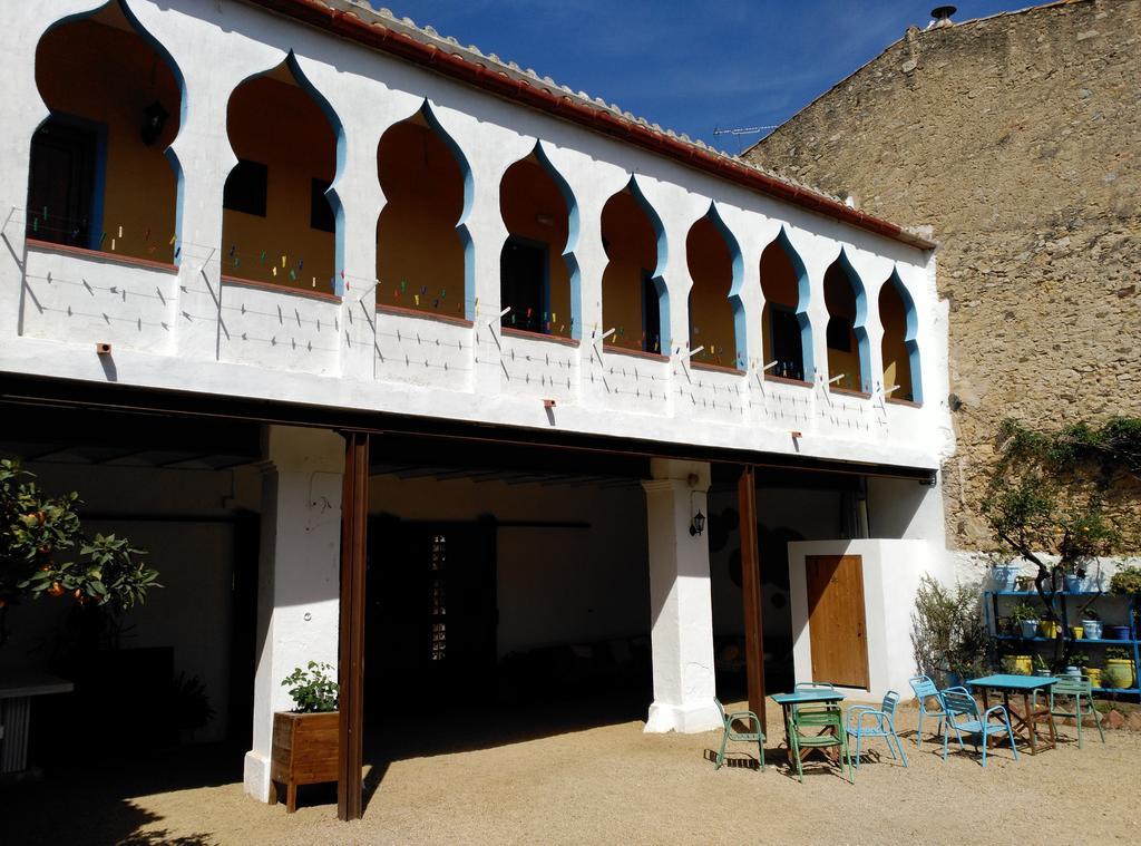 Hostal L'Estrella Palafrugell Exterior photo